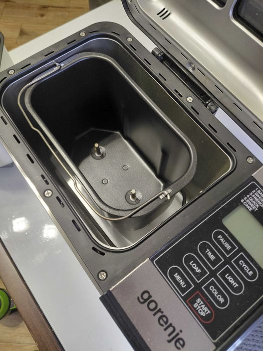 Хлібопічка Gorenje BM 1400 E
