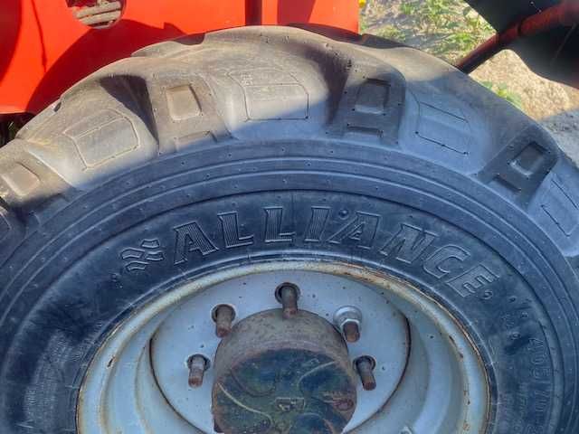 Felgi z oponami Alliance 405/70 R20 4 sztuki