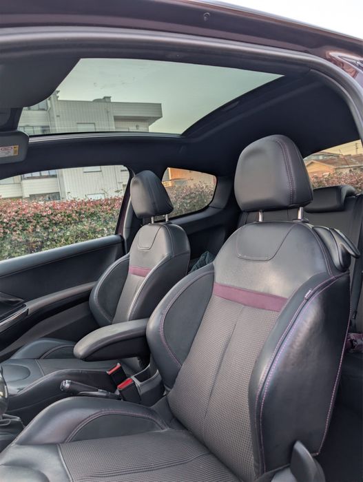 Peugeot 208 FULL EXTRAS