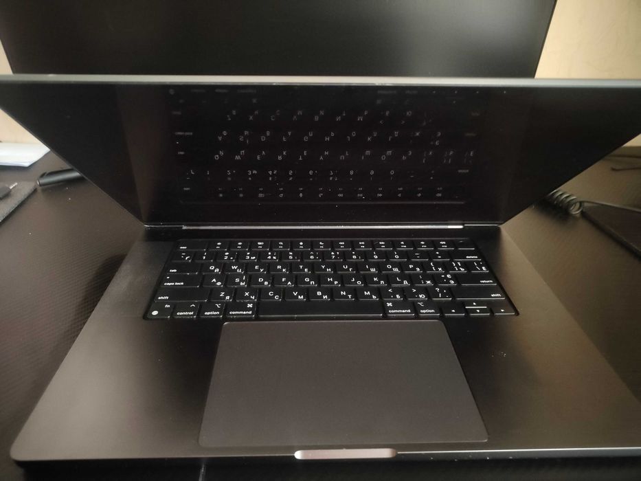 MacBook Pro 16" A2991 M3 Pro / 18GB / 512GB — НА ЗАПЧАСТИ