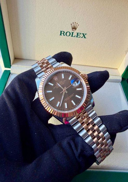Clean Factory Rolex Datejust 41mm 126331Jubilee Two-Tone, Chocolate Dial, Gold Fluted Bezel, 18K Rose Gold wrapped 904L Steel, 3235 Movement