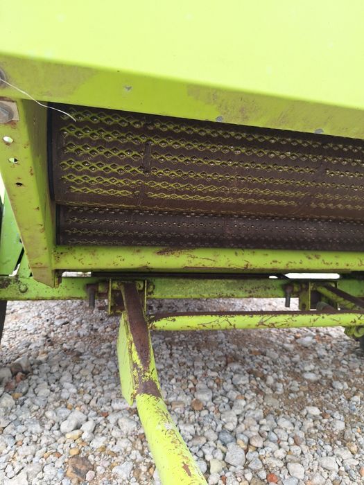 Прес- подборщик Пресс-підбирач John Deere  Claas 
Deere 332, 332а Джон Дір
