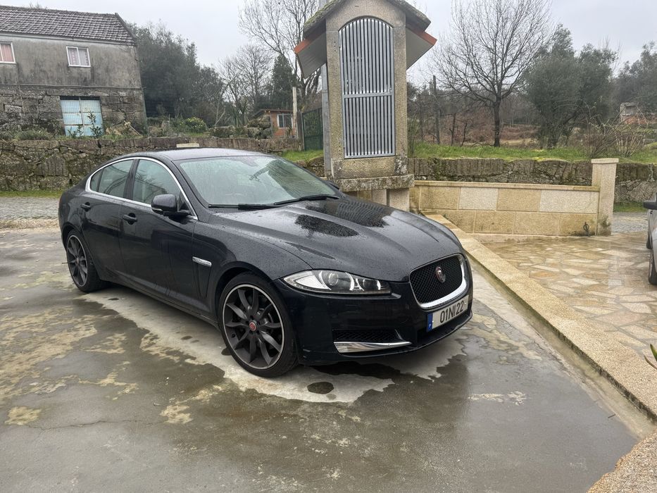 Jaguar xf 3.0 275 aceito trocas por classicos
