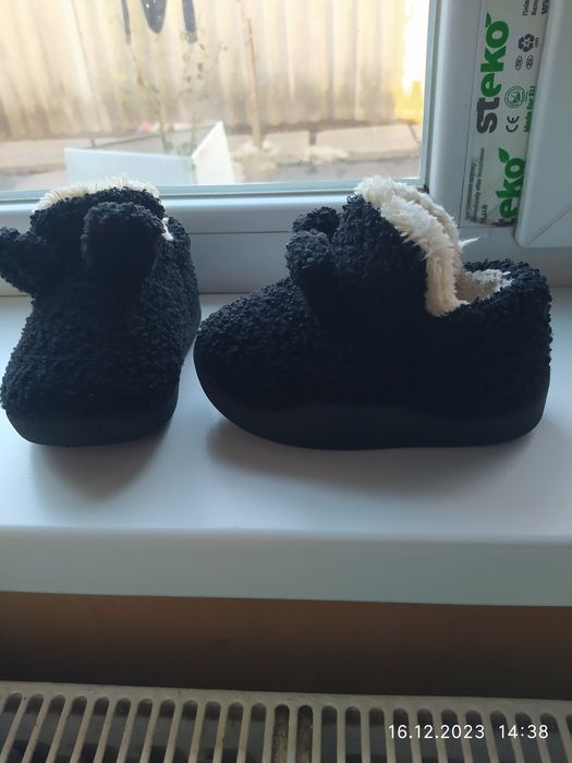 Продам угіки плюш