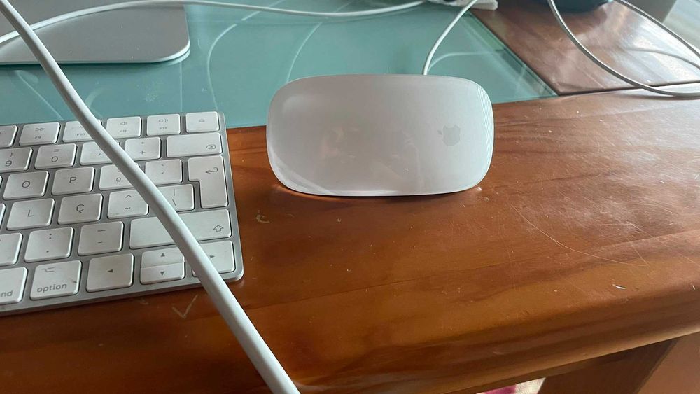iMac 21.5" de 2017 em excelente estado