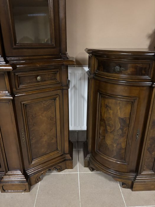 Włoska Stylowa Witryna Kredens Bliblioteczka Ludwik Barok Czeczot