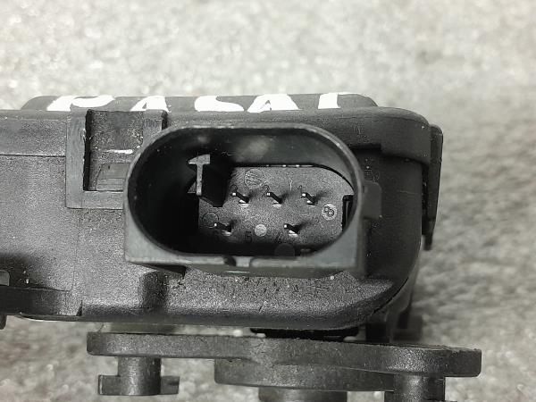 Motor da comporta da sofagem VOLKSWAGEN Passat (3B2)