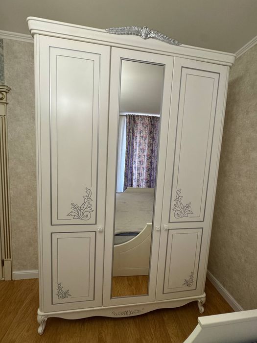 Меблиі у дитячу кімнату ( кімната принцесси)