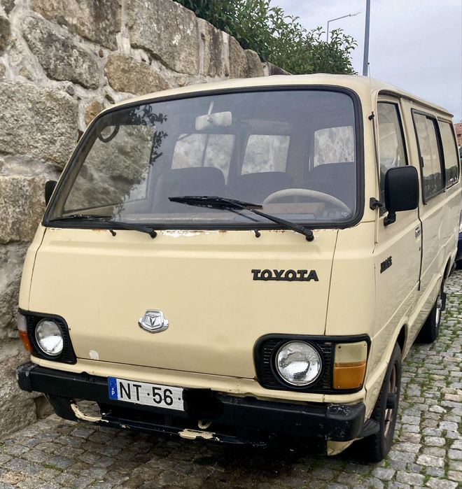 Toyota Haice 9 Lugares