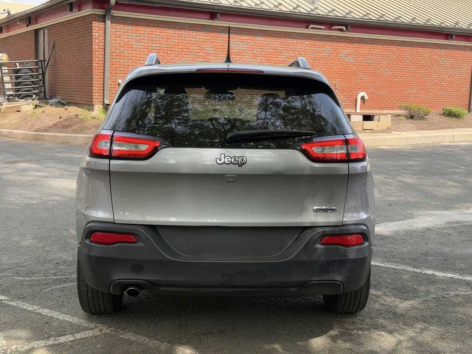 Jeep Cherokee      2015
