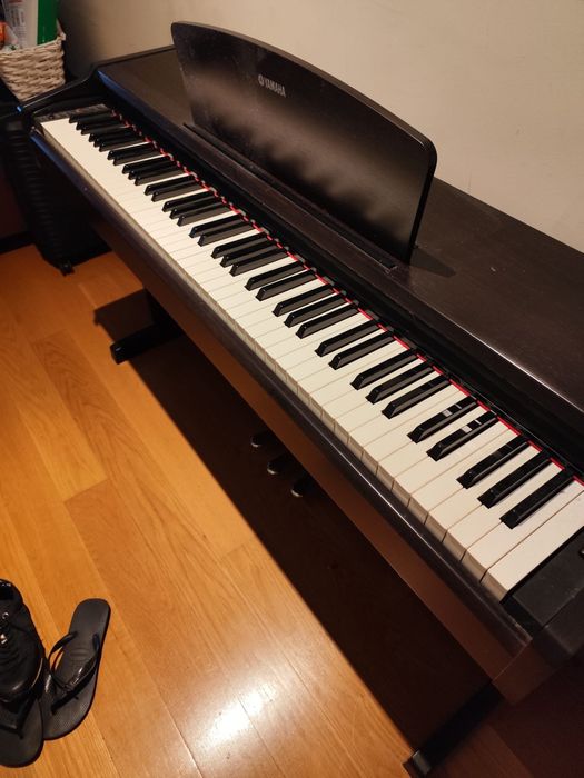 Piano Digital Yamaha YDP-131