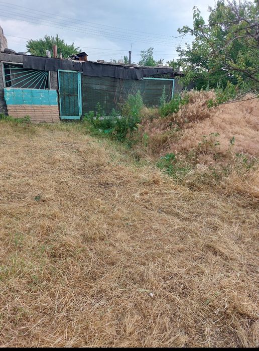 Гараж. Смт.Слобожанское