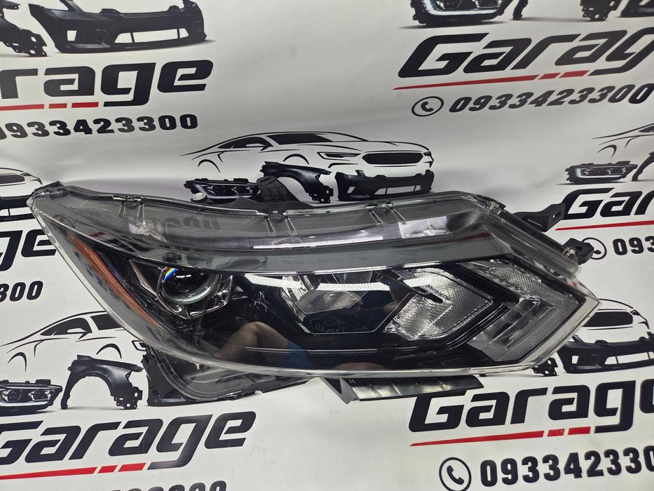 Фари передні Nissan Qashqai J11 / Rogue Sport 2019-2022 ліва / права