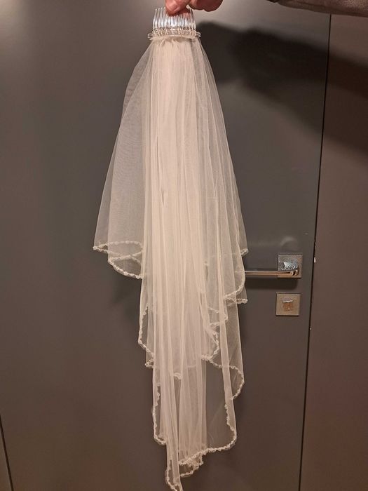 Suknia ślubna Solta z długim, koronkowym rękawem