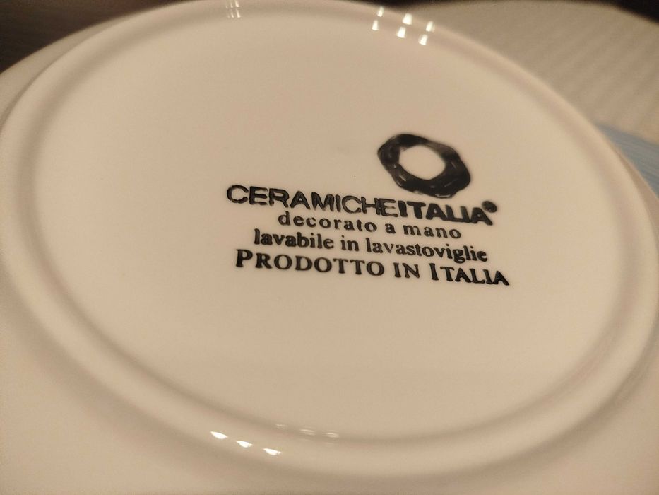 Conjunto de pratos para 4 pessoas [12 pratos) da Ceramiche Italia