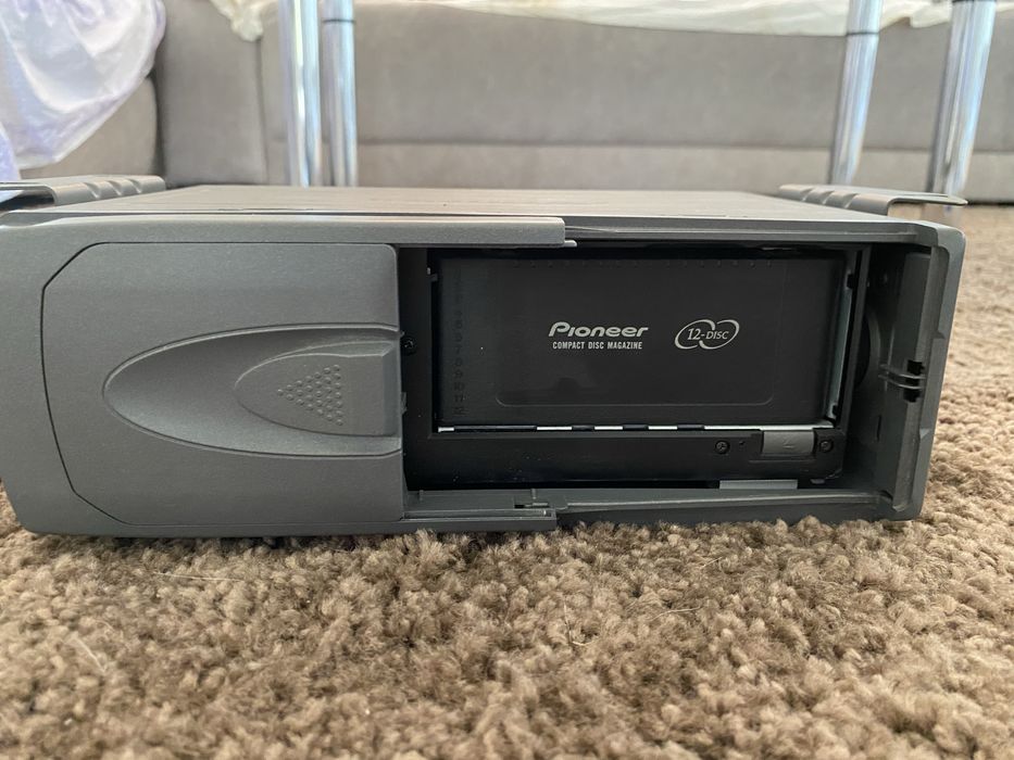 Раритетний CD-чейнджер Pioneer CDX-FM1277 (12 дисків)