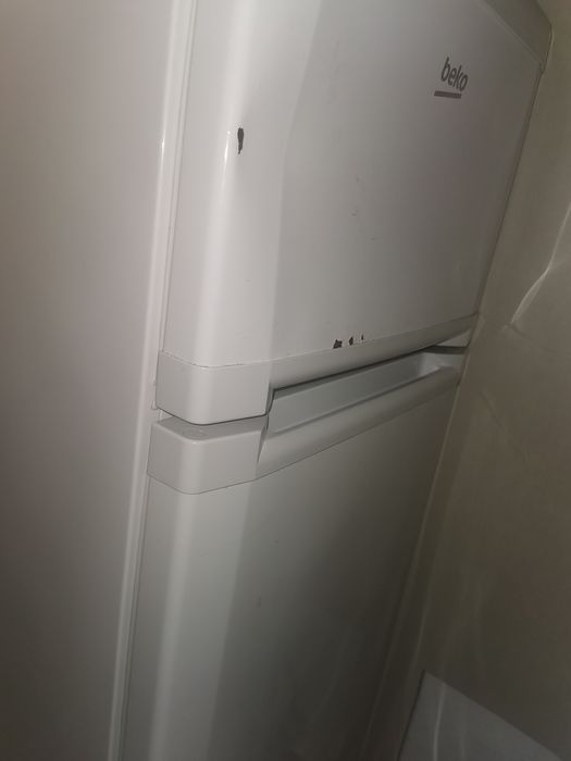 Vendo frigorífico Com urgência