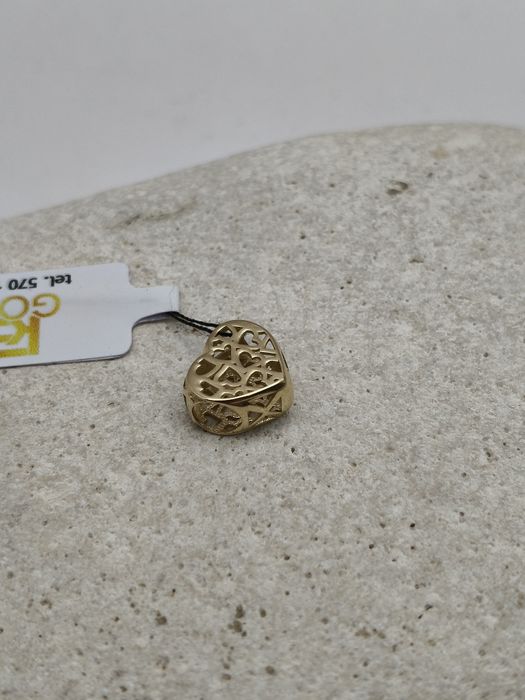 Złoty Charms Pr.585 Nowy Zapraszamy