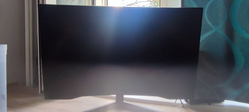 Monitor Samsung Odyssey G5  |  27" 120Hz.