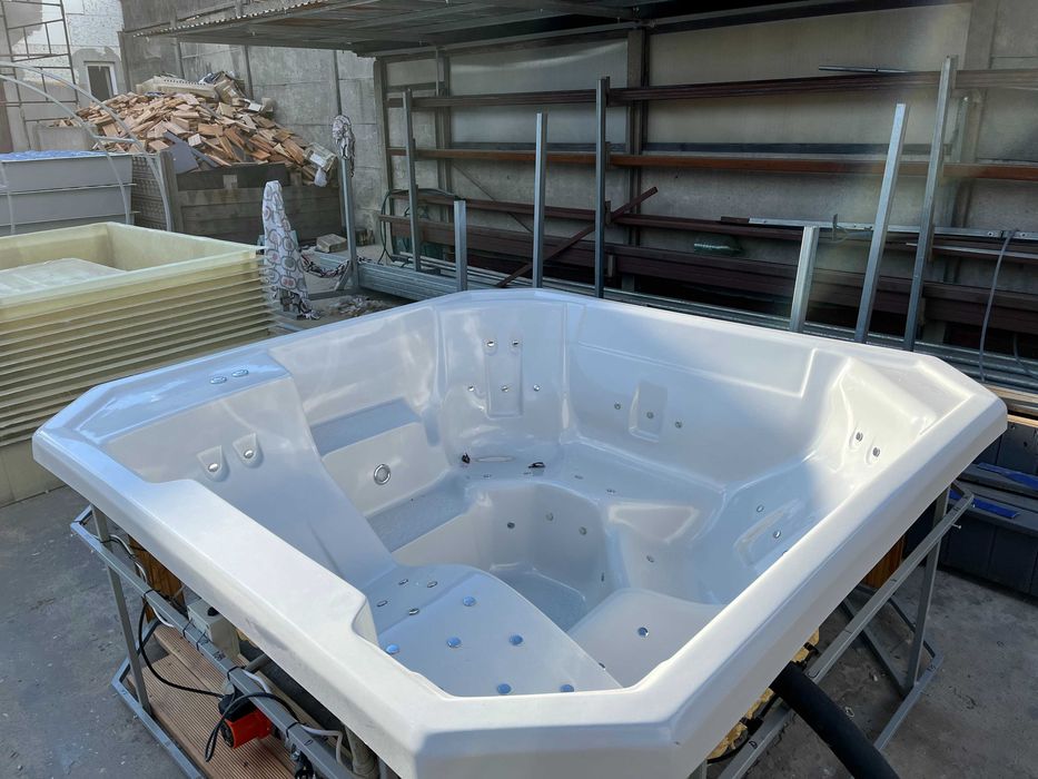 Jacuzzi kompletne zestaw dostawa w GRATIS aeromasaż grzałka