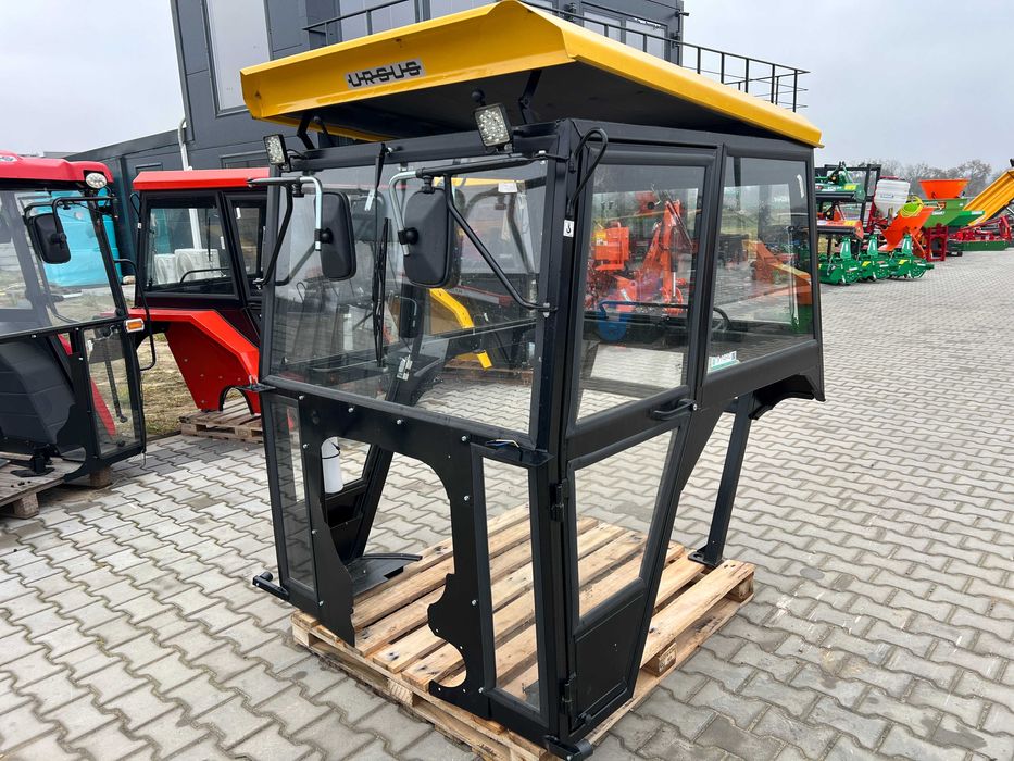 Kabina Ursus C360 C-360 C-330 C330 T-25 z błotnikami NAGLAK ---RATY---