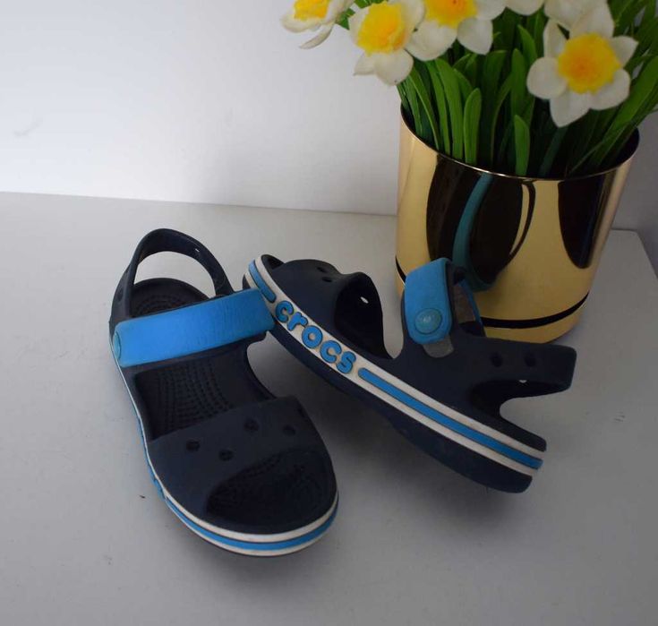 Crocs sandały buty c11 r. 28 zapinane klapki gumowe