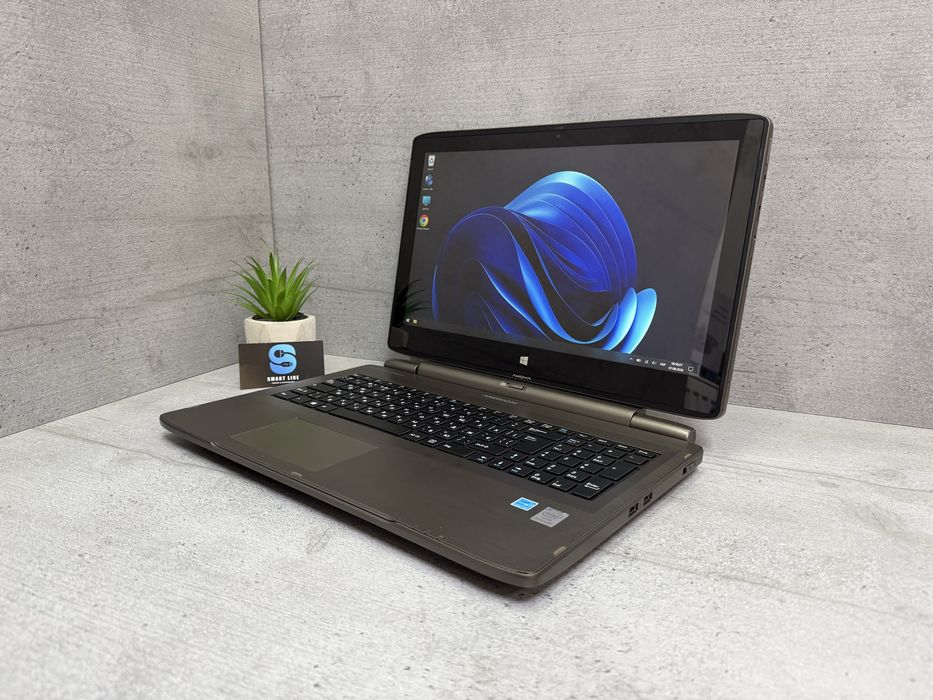 Сенсорний ноутбук Medion Akoya S6214T/Pentium/15.6"/64gb ssd/ddr3
