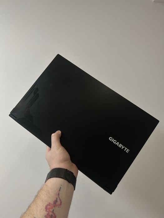 Топовий ігровий ноутбук!!! Gigabyte KF5  у відміному стані