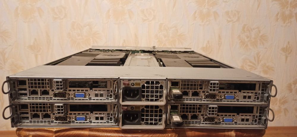 Сервер Supermicro AS-2022TG-HTRF