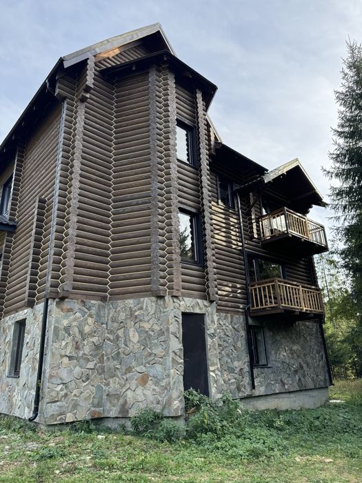 КОТЕДЖ (будинок) у Верховині