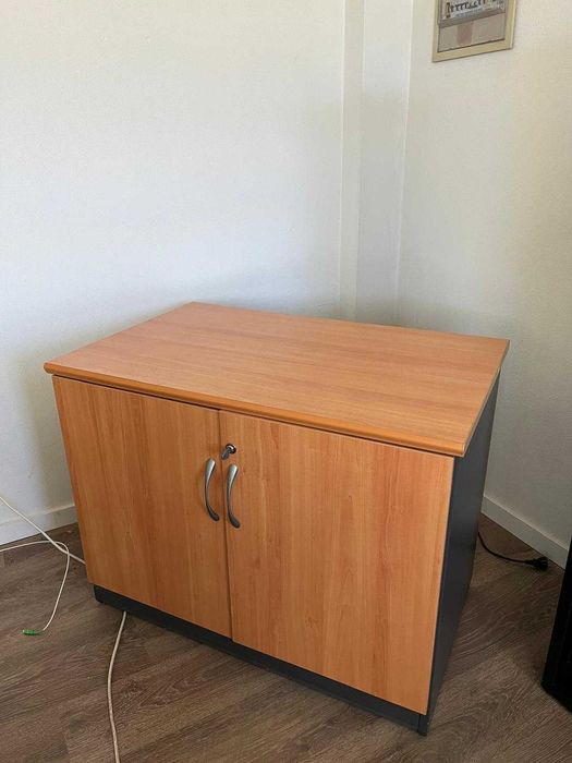 Mobiliário completo de escritório
