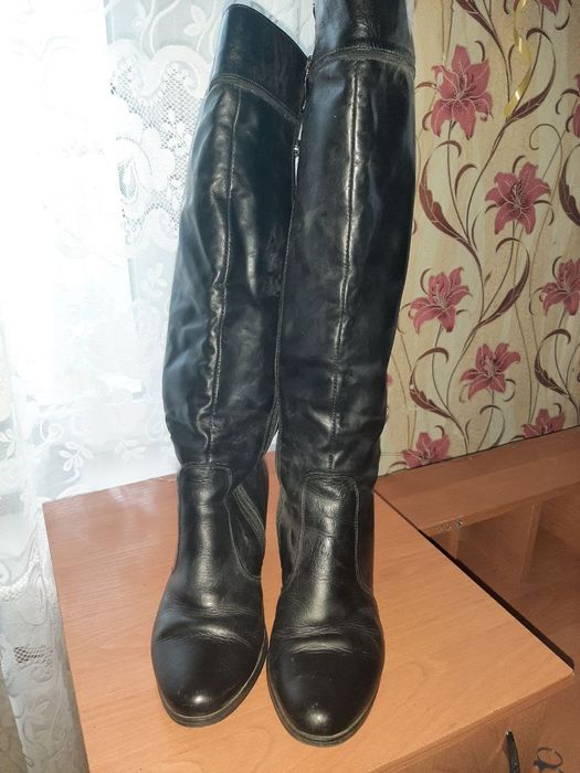 Сапожки зимові чорного кольору