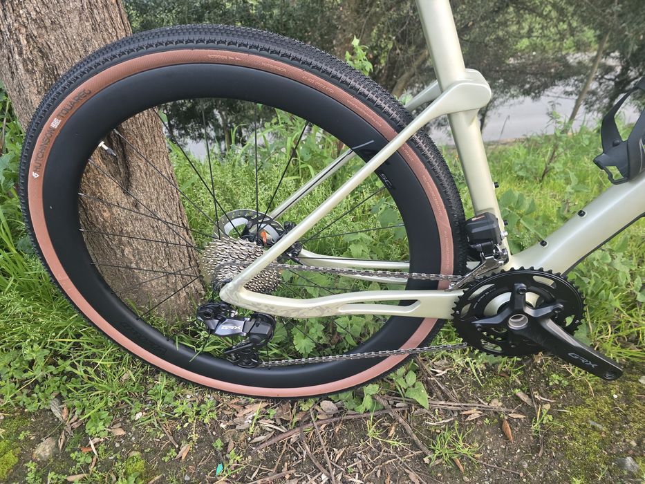 Bh gravel x grx di2 rodas de carbono