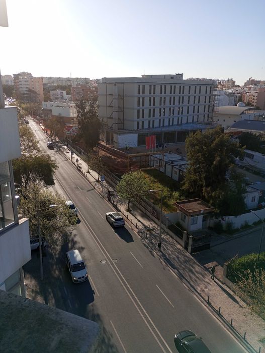 Oportunidade T4 com Areas Grandes perto do Hospital de Faro