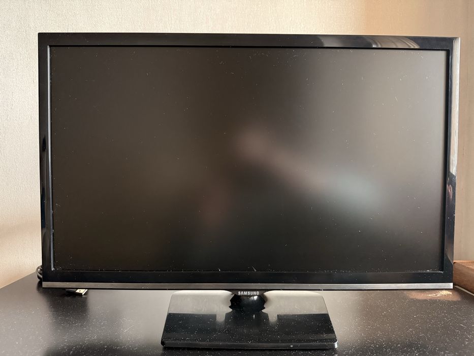 LED Телевізор Samsung 22 inch UE22H5000AK