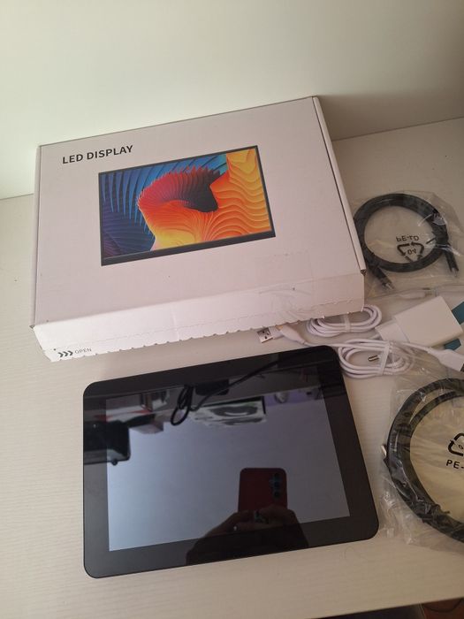 Przenośny Monitor mini tv9 cali Full HD głosniki hdmi usb