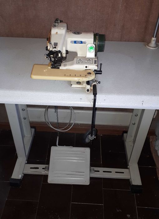 Maquina de costura industrial de ponto invisível