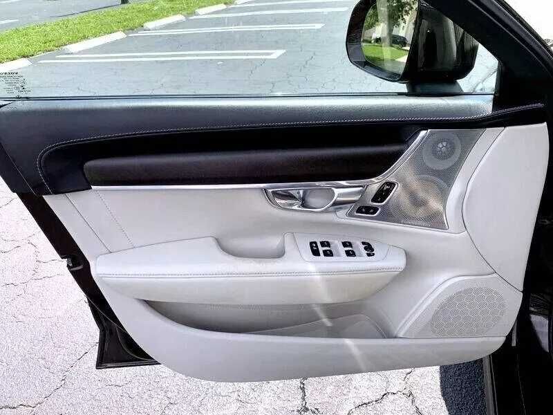 2017 Volvo V90 T6 AWD