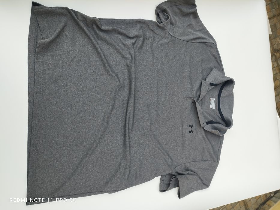 Polo under Armour  cinzento