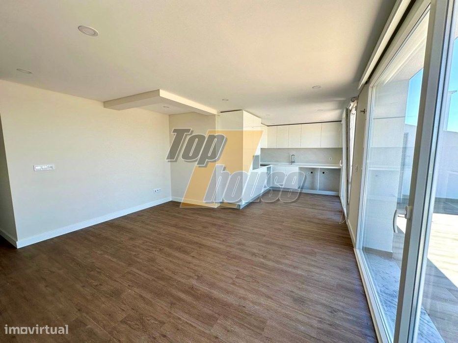 Apartamento T2 Novo Para Arrendar | Costa Da Caparica