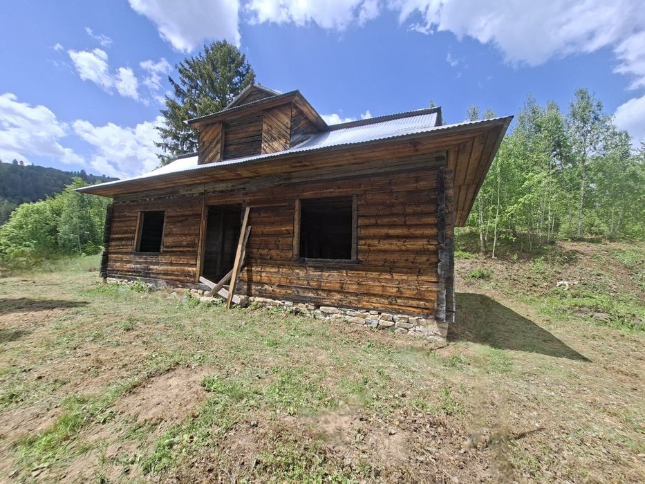 Продаж нерухомості в Карпатах