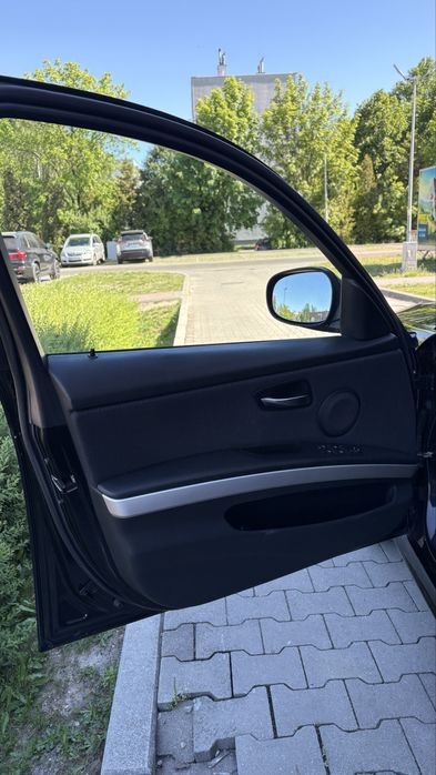 BMW 318i  e90 2010r. 2.0 benzyna • klima•tempomat•niski przebieg