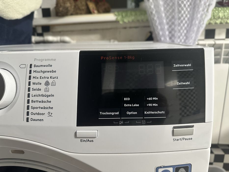 Сушильна машина AEG 8kg