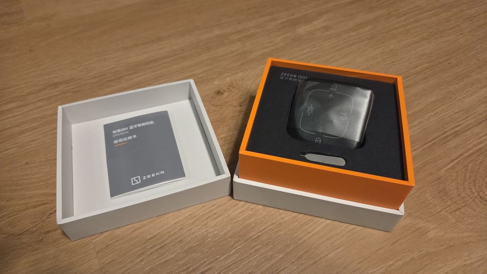 Sprzedam nowy oryginalny klucz Zeekr 001 Bluetooth  do 2024 roku