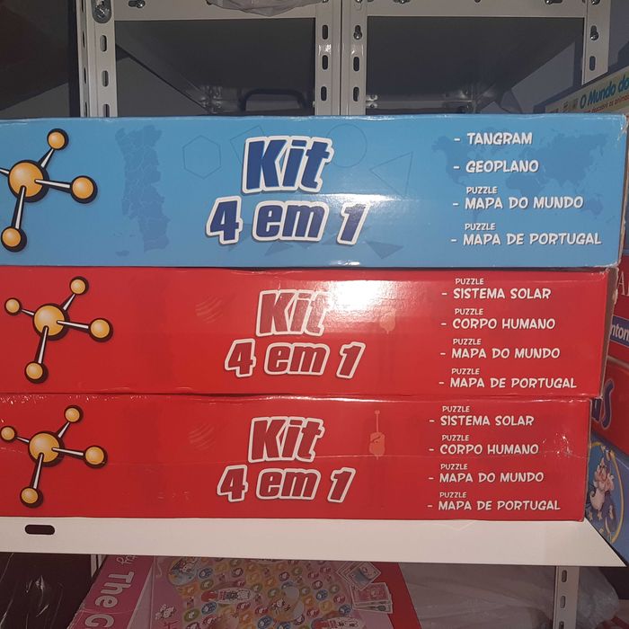 Diversos jogos / puzzles, em bom estado.