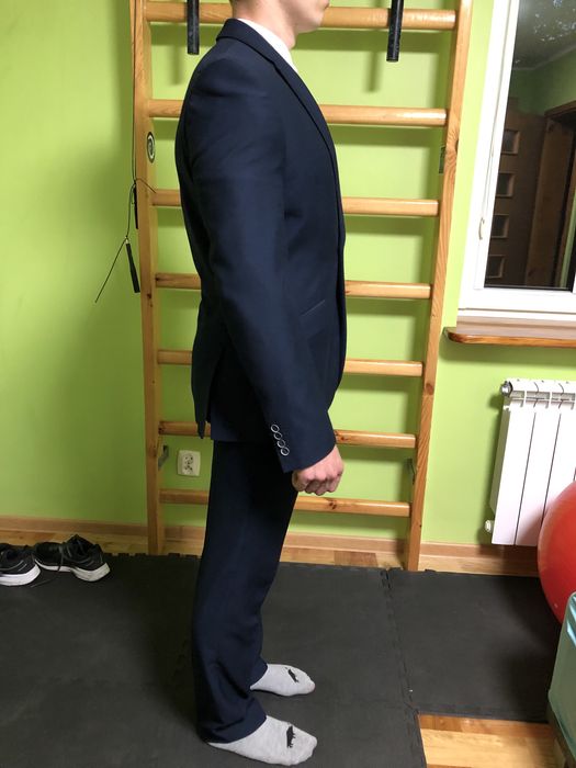 Garnitur męski slim granatowy