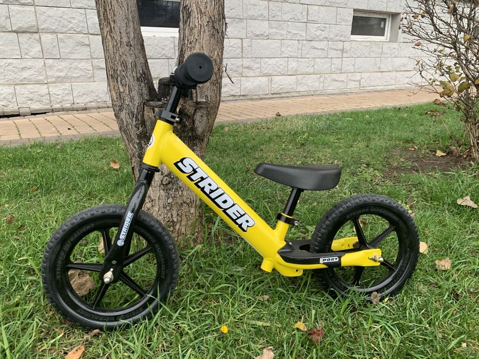 Strider 12 Sport (Вєлобєг, беговєл, біговел)