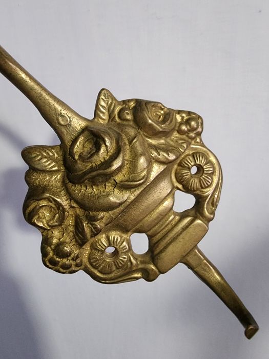 Гачок латунний, великий