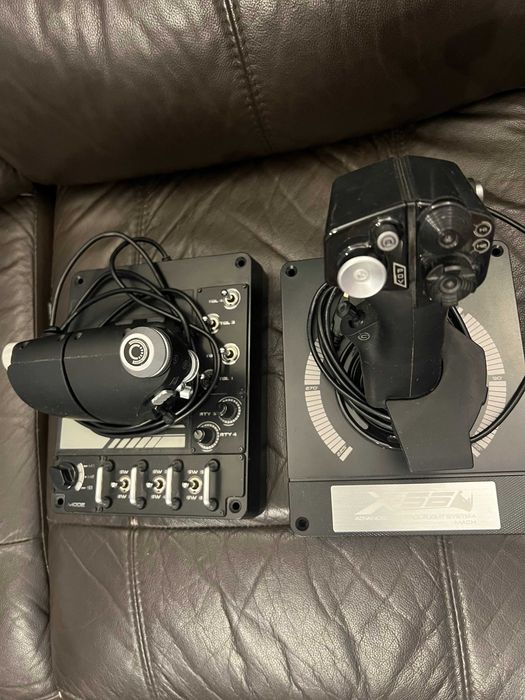 Joystick Hotas X56 Completo - PC