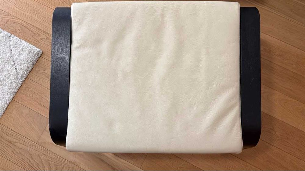 Cadeira / Poltrona IKEA POÄNG e repousa-pés (pele natural)